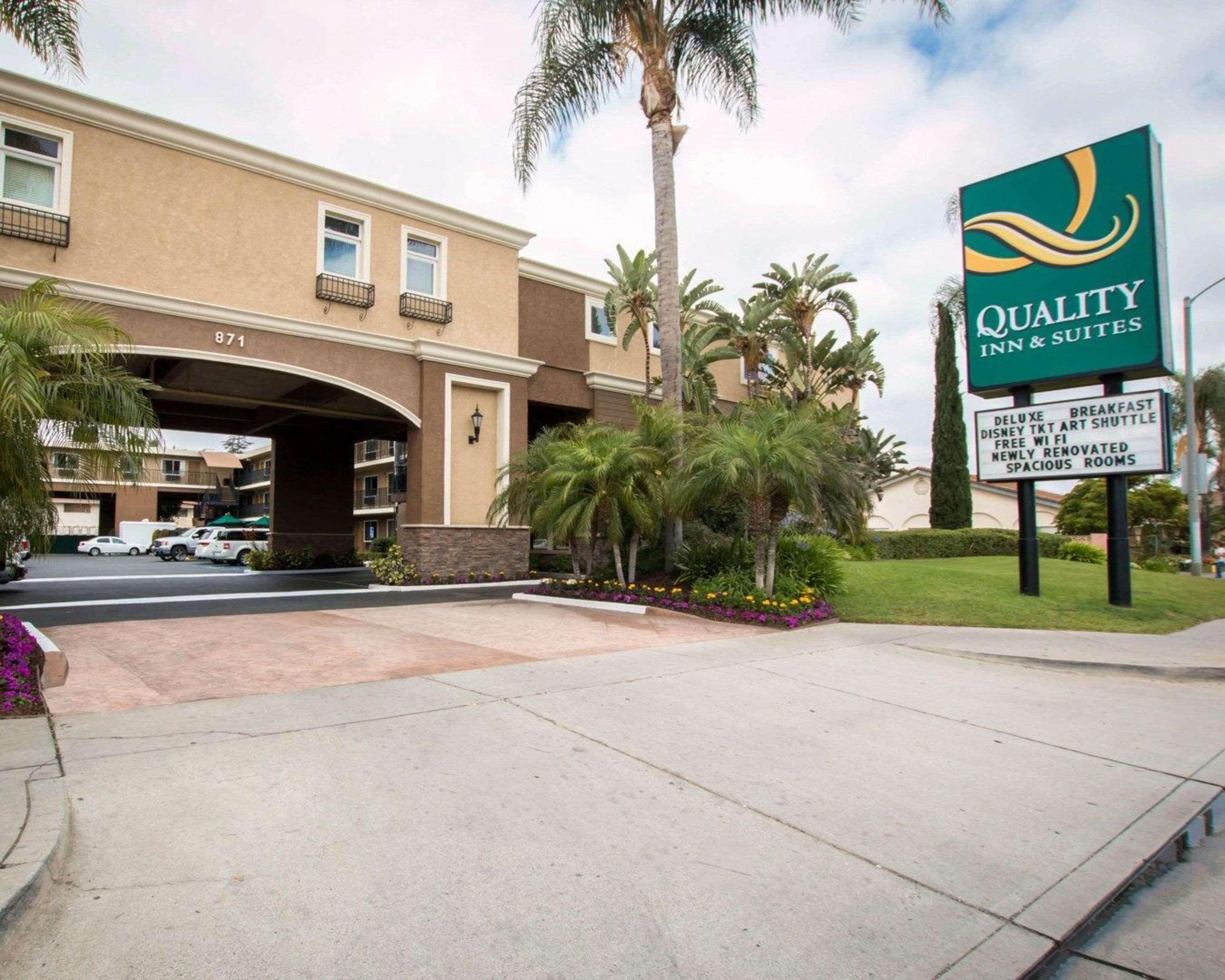 Quality Inn&Suites Anaheim Maingate Exterior foto