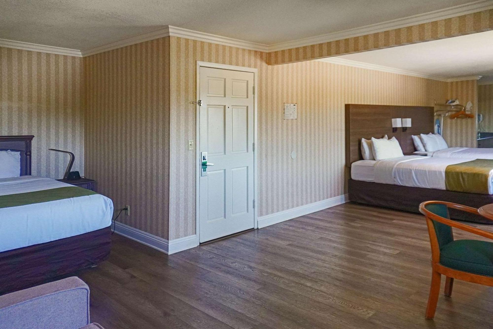 Quality Inn&Suites Anaheim Maingate Exterior foto